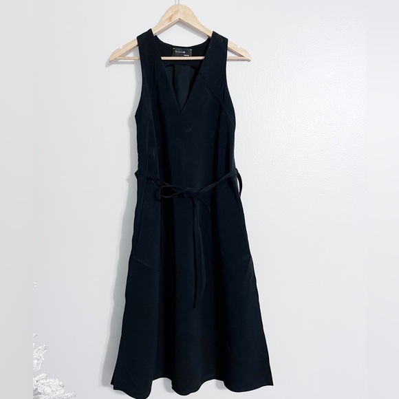 Babaton Ponte Minimalistic Black Midi Dress - Picture 2 of 6